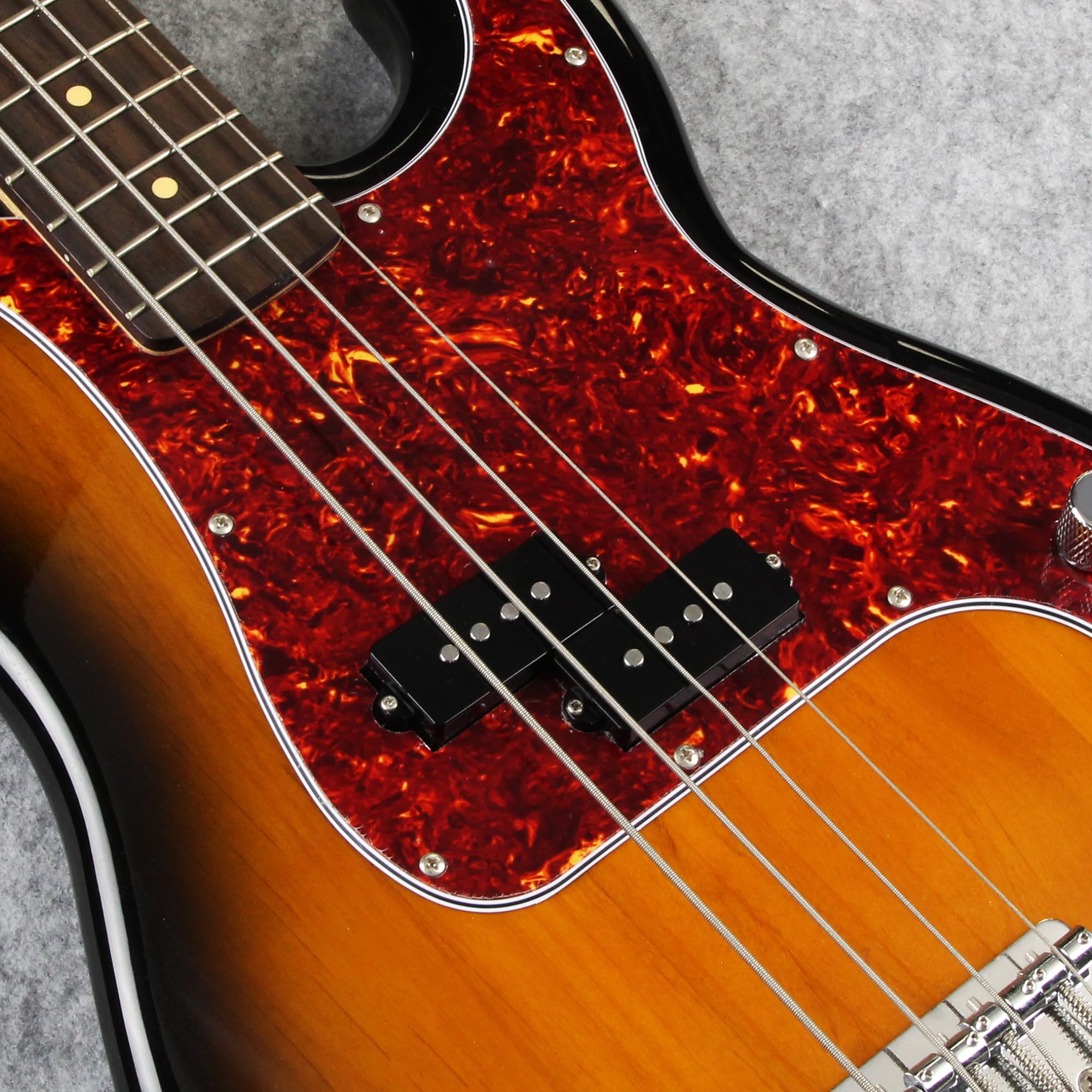 個人製作 ハンドメイドベース シングルカット アルニコ5PU 逆反り傾向有 個人製作 ハンドメイドベース シングルカット アルニコ5PU 逆反り傾向